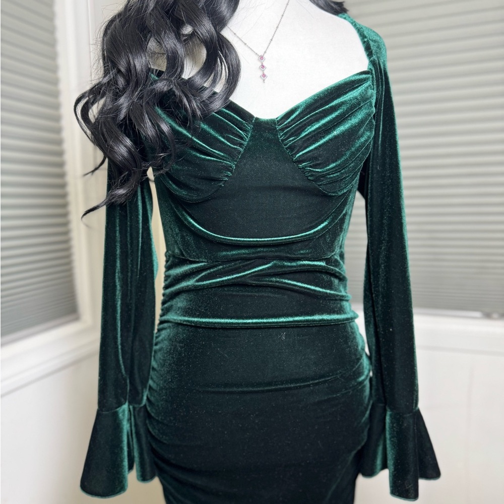 Shein Medium Green Velvet Long Sleeve Midi Dress Ruffle Cuff Ruching